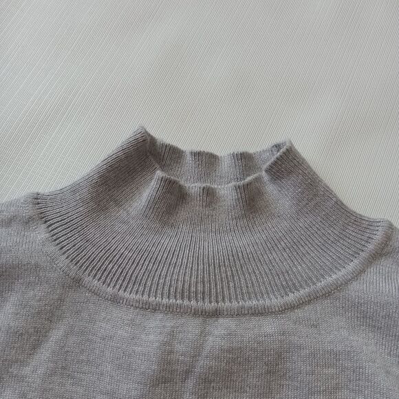 89th & Madison Asymmetrical Hem Colorblock Knit Pullover Sweater Women's Medium - Picture 6 of 11